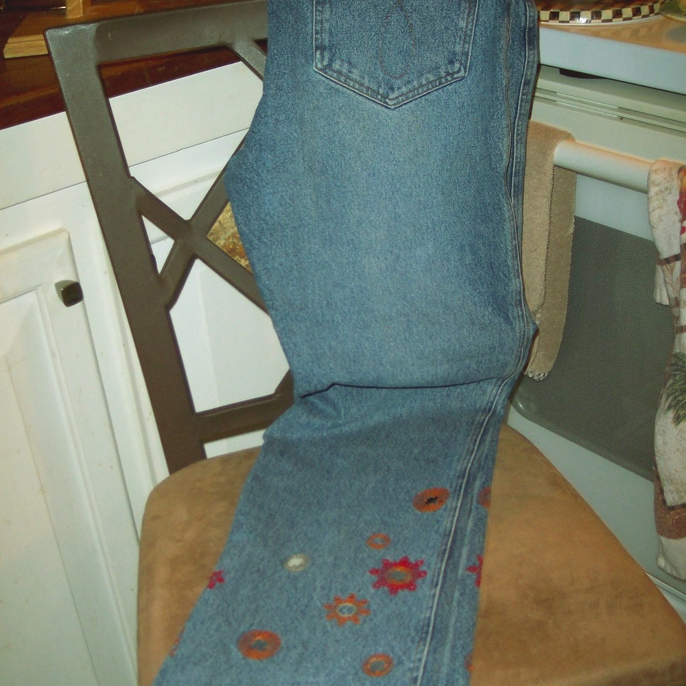 Brand New Women's Stylized Jeans